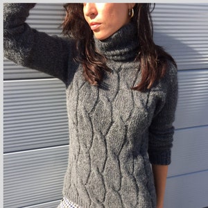 Gray alpaca cable knit women sweater. Alpaca women sweater. Handknit alpaca sweater. Alpaca pullover. Gray alpaca pullover